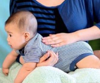 新生儿打嗝全解析:原因+应对+预防,一篇看懂!